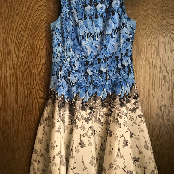 Women’s clothing - Picture 4 of 6